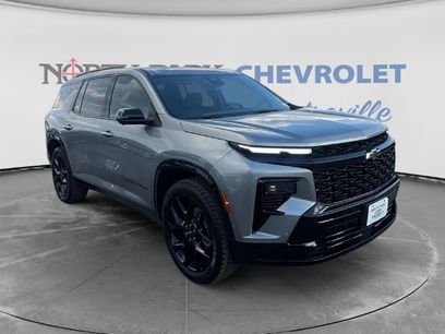 Used 2025 Chevrolet Traverse RS