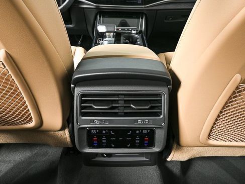 New 2025 Audi Q7 3.0T Premium Plus image 21