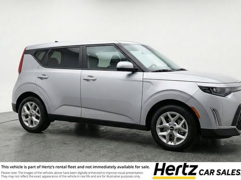 Used 2025 Kia Soul LX w/ LX Technology Package image 1