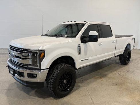 Used 2017 Ford F350 Lariat w/ Lariat Ultimate Package AWD/4WD image 2