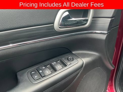 Used 2020 Jeep Grand Cherokee Limited w/ Trailer Tow Group IV AWD/4WD image 9