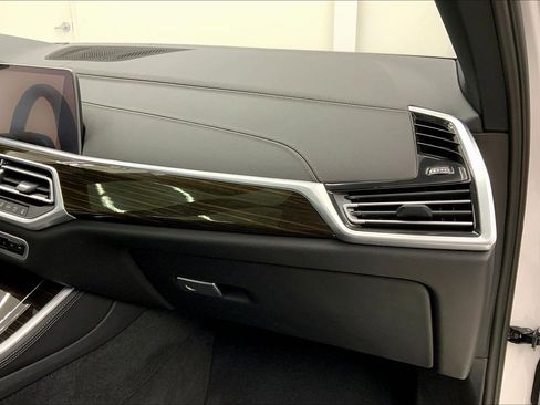 Certified 2023 BMW X5 xDrive40i w/ Executive Package image 27