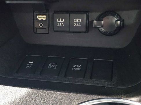 Used 2019 Toyota Highlander XLE image 33