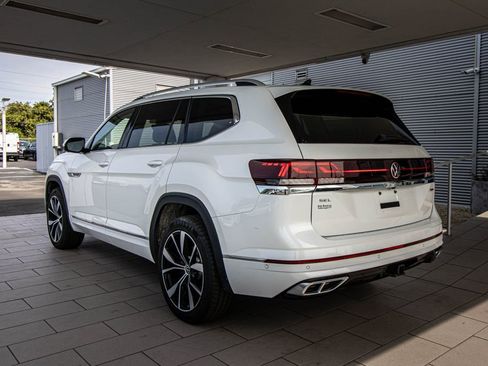 Used 2024 Volkswagen Atlas SEL Premium R-Line AWD/4WD image 12