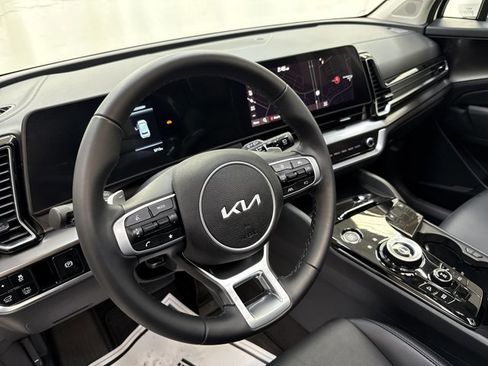 Used 2025 Kia Sportage EX w/ EX Premium Package image 27