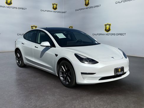 Used 2023 Tesla Model 3 Standard Range RWD image 7