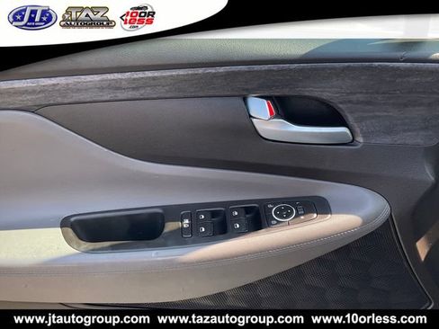 Used 2019 Hyundai Santa Fe SE AWD/4WD image 11