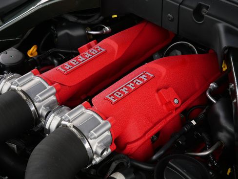Used 2019 Ferrari Portofino RWD image 53