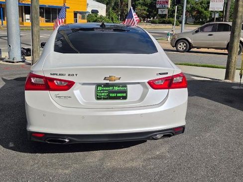 Used 2016 Chevrolet Malibu Premier w/ Driver Confidence Package FWD image 5