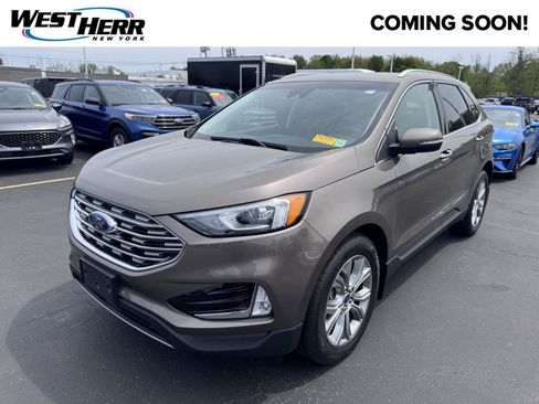 Used 2019 Ford Edge Titanium w/ Cold Weather Package AWD/4WD image 1