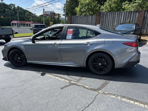 New 2026 Toyota Camry SE FWD image 6