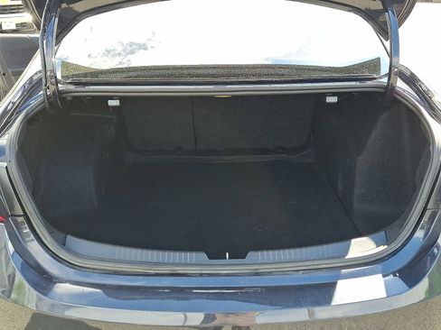 Used 2022 Chevrolet Malibu LT FWD image 28