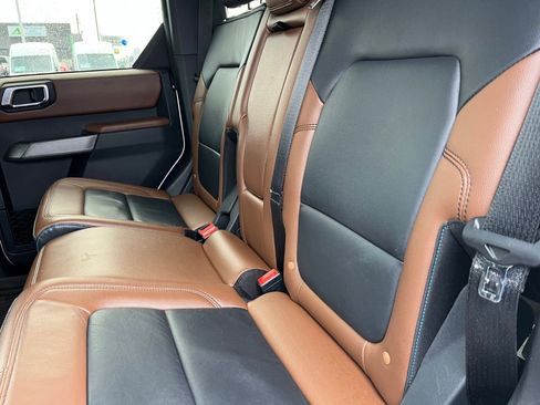 Used 2022 Ford Bronco Outer Banks w/ Sasquatch Package image 17