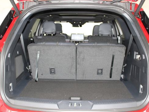 New 2026 Ford Explorer ST-Line w/ ST-Line Street Pack AWD/4WD image 16