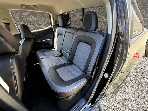 Used 2016 Chevrolet Colorado Z71 w/ LPO, Gearon Divider Package image 24