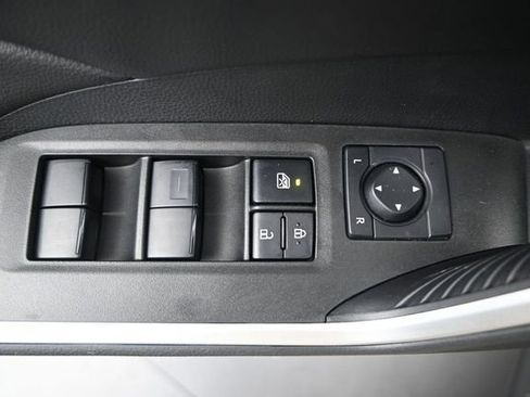 Used 2025 Toyota RAV4 LE FWD image 9