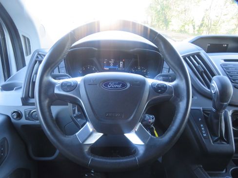 Used 2018 Ford Transit 150 XLT image 39