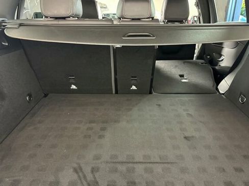 Certified 2022 Mercedes-Benz GLC 300 image 17