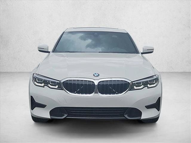Used 2022 BMW 330i Sedan w/ Convenience Package RWD image 2