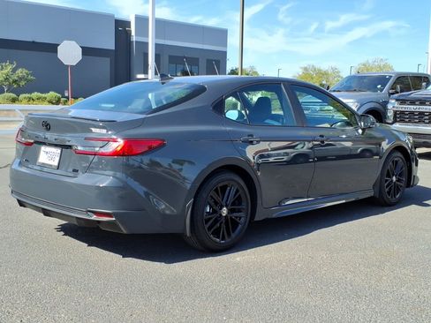 Used 2026 Toyota Camry SE FWD image 5
