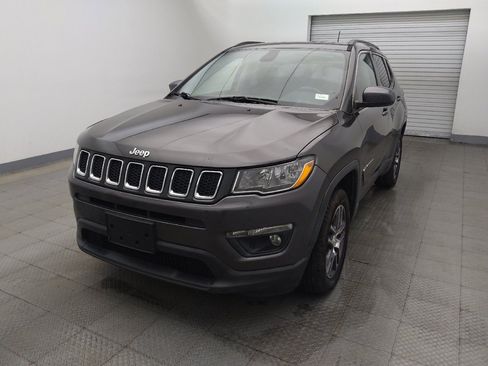 Used 2018 Jeep Compass Latitude w/ Popular Equipment Group AWD/4WD image 15