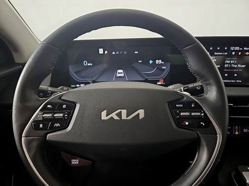 Used 2022 Kia EV6 Wind image 18