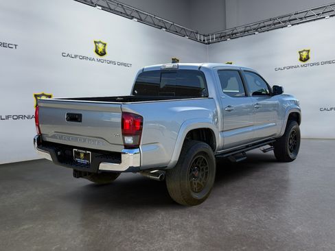 Used 2018 Toyota Tacoma SR5 RWD image 5