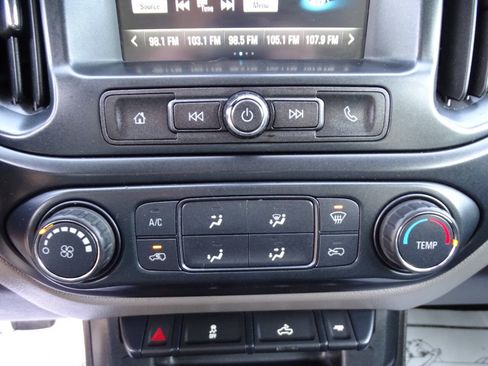 Used 2018 Chevrolet Colorado 4x4 Crew Cab W/T w/ Custom Special Edition image 25
