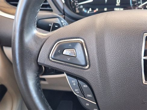 Used 2017 Lincoln MKC Reserve image 29