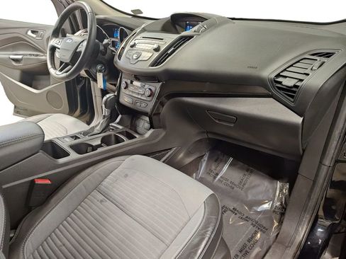 Used 2018 Ford Escape SE w/ SE Sport Appearance Package image 15