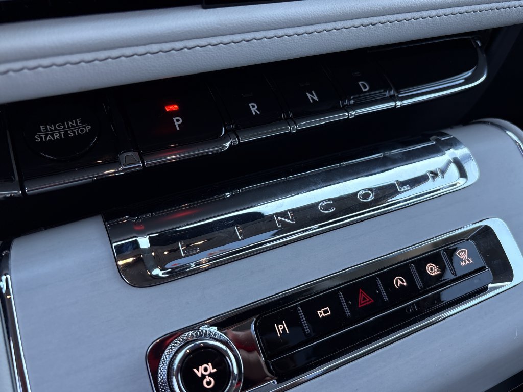 New 2027 Lincoln Aviator Reserve AWD/4WD image 16