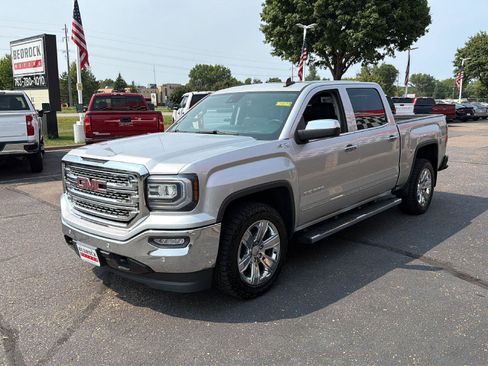 Used 2018 GMC Sierra 1500 SLT AWD/4WD image 3