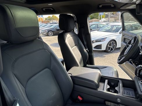 Used 2023 Land Rover Defender 110 V8 image 25