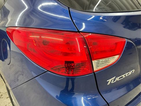Used 2015 Hyundai Tucson SE AWD/4WD image 32