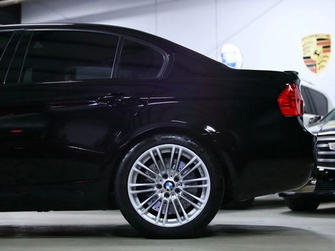 Used 2011 BMW M3 Sedan image 18