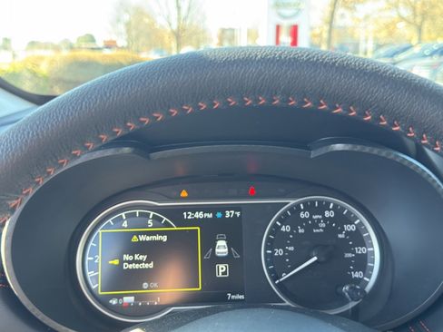 New 2025 Nissan Versa SR w/ Trunk Package image 21