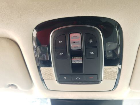 Used 2020 Hyundai Palisade Limited image 20