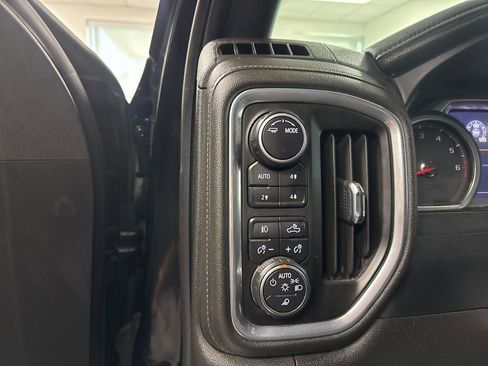 Used 2022 Chevrolet Silverado 1500 High Country AWD/4WD image 14