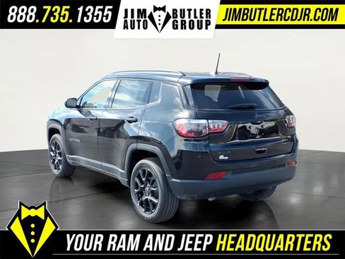 New 2026 Jeep Compass Latitude image 4