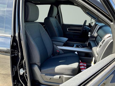 New 2025 RAM 2500 Big Horn image 8