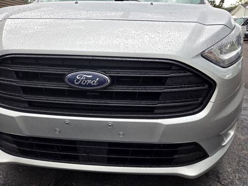 Used 2021 Ford Transit Connect XLT image 32