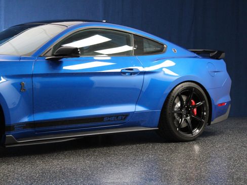 Used 2020 Ford Mustang Shelby GT500 w/ Technology Package RWD image 8