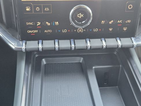 New 2026 GMC Acadia AT4 w/ Luxury Package image 14