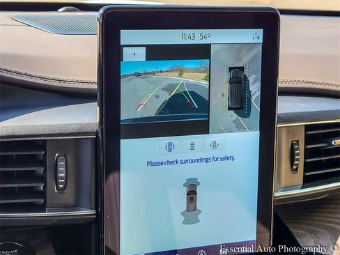 Used 2022 Ford Explorer Platinum image 22