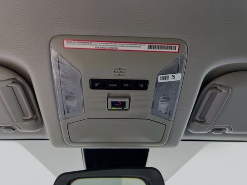 Used 2024 Toyota RAV4 XLE FWD image 21