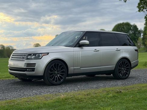 Used 2016 Land Rover Range Rover Supercharged AWD/4WD image 24