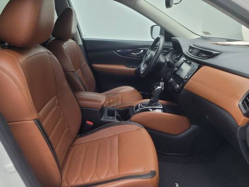 Used 2017 Nissan Rogue SL w/ SL Premium Package FWD image 21