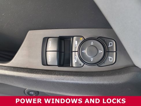 Used 2023 Chevrolet Camaro LT image 10