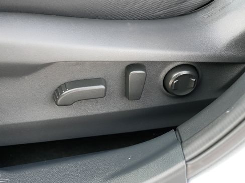 Certified 2025 Subaru Outback Premium image 20