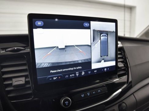 Used 2023 Ford Transit 350 XLT image 16